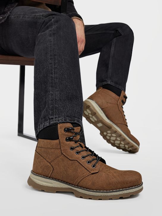 Landrover Veterboot Bruin vanHaren